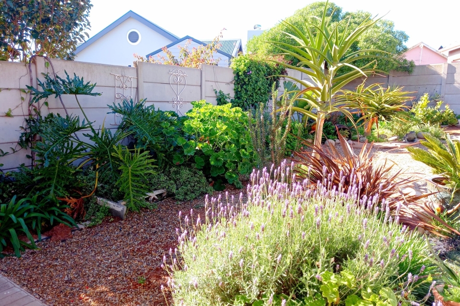 3 Bedroom Property for Sale in Vredenburg Western Cape